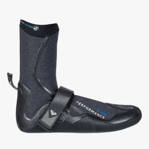 Roxy 3mm split toe surf booties. Size 10. Like new. Great traction for surfing! - Picture 2 of 6